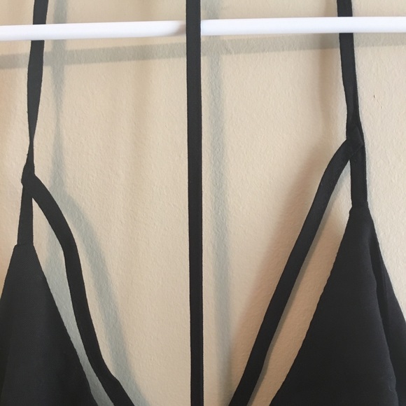 Black flowered spaghetti strap top - Picture 3 of 4